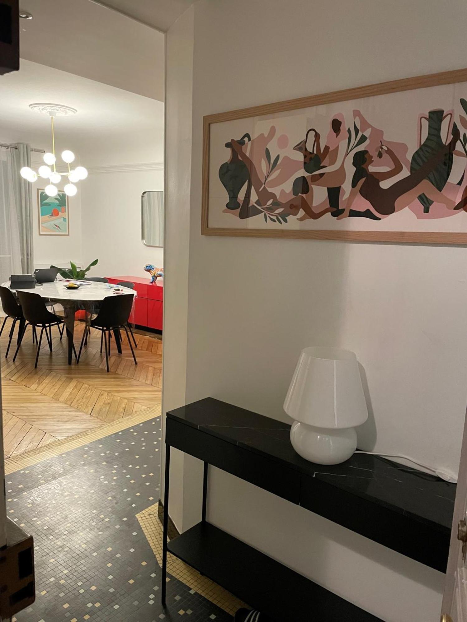 Spatious Charming Parisian Flat Parigi