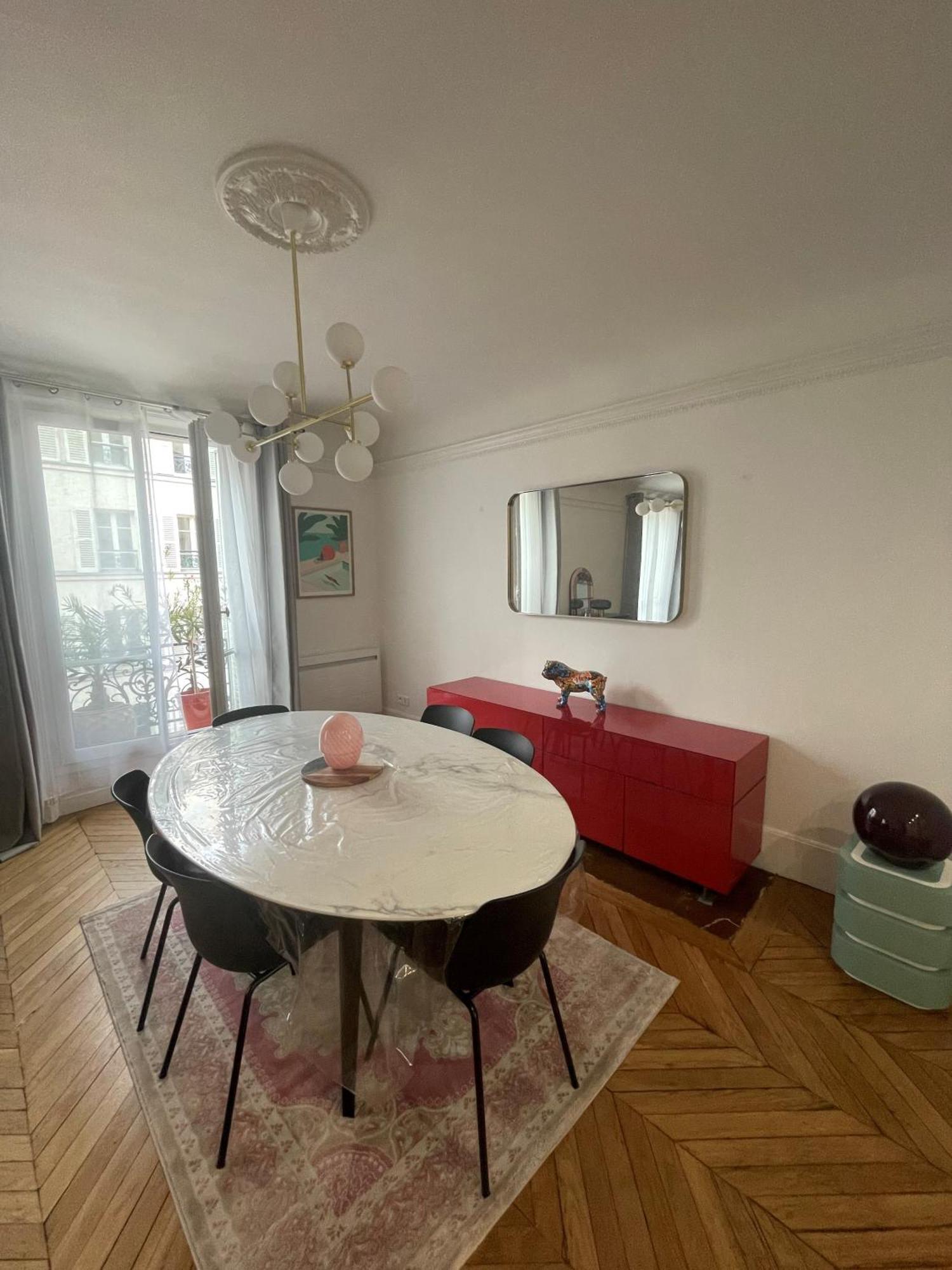 Spatious Charming Parisian Flat